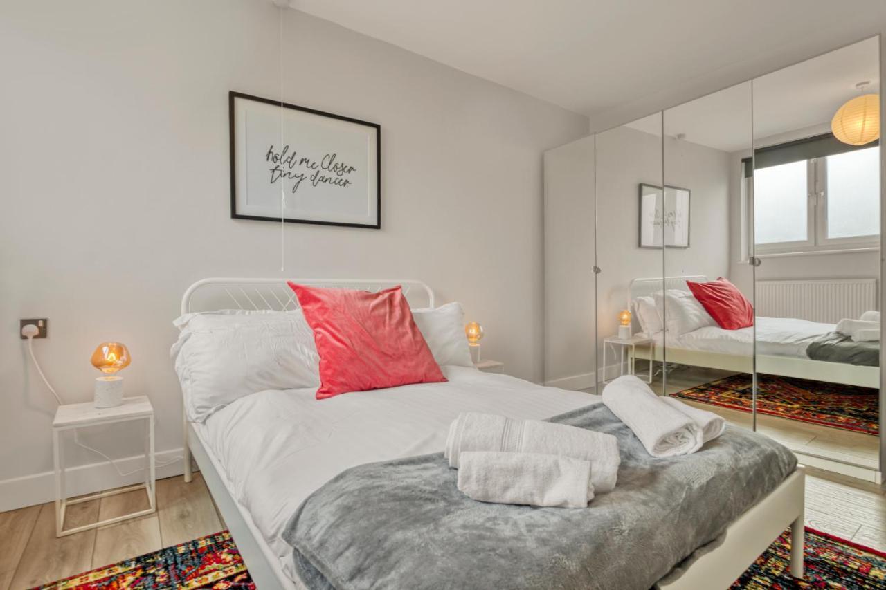 Homely 1Bed Apartment Vauxhall Лондон Экстерьер фото
